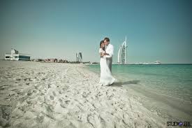 Wedding Photos Dubai Public Beach 2011 Studio Zee Photography Dubai Uae Beach Wedding Photography Beach Wedding Photography