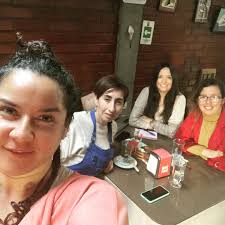 PEQUÉN El pequén es una especie de lechuza (Noctua canicularia) que habita  vastas zonas de Chile y América. Esta palabra viene del mapudungun pequea  (mochuelo). Habita en terrenos arenosos y dunas de