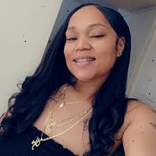 Denise Sweeney's Instagram, Twitter & Facebook