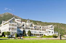 The pleasant fjord town of balestrand (pop. Kviknes Hotel In Balestrand Historic Hotels In Norway