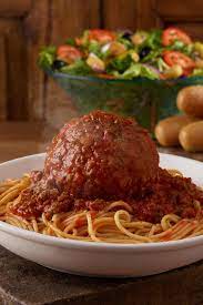 There S An 11 Inch Chicken Parm On Olive Garden S New Menu So Brb Grabbing My Stretchy Pants Giant Meatball Recipe Italian Recipes Olive Garden Meatballs Recipe