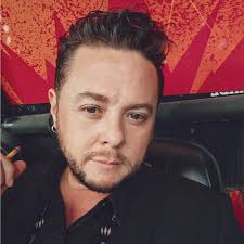 Ayer finalizamos la grabación del video de Eterna! Este proyecto busca  cantarle a lo positivo, la espiritualidad, queremos recuperar la buena  música, cansados de tanta letra basura que nuestros jóvenes escuchan!  Eterna: