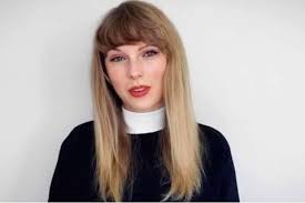 Best styling products to use after a workout for beautiful tresses. Taylor Swift Just Revisited The 00s With Poker Straight Hair And A Fringe