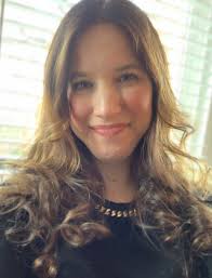 Ellen Mays's Instagram, Twitter & Facebook