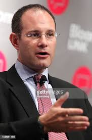 81 Speakers At The Hedge Fund Asia Summit Hosted By Bloomberg Link Photos &  High Res Pictures