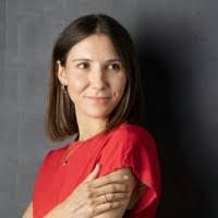 Marina Watson's Instagram, Twitter & Facebook