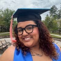 Noelle Poole's Instagram, Twitter & Facebook