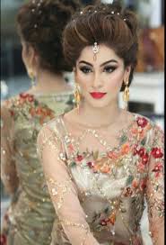 Get It At Amani Www Facebook Com 2amani Pakistani Dress Bridal Wedding Indian Fashion Desi Pakistani Bridal Makeup Indian Wedding Hairstyles Hair Styles