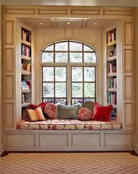 36 Fabulous Home Libraries Showcasing Window Seats Ev Dekorasyon Fikirleri Ev Kitapliklari Ev Dekorasyonu