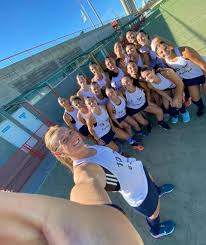 Todos con Marti 🇪🇪 👉 Este 20 de diciembre, Martina Lasarte será nuestra  ternada para los Premios Movediza, después de un año de logros y compromiso  con el club 💙🇪🇪. Desde la