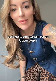 Travel Outfit for Amsterdam Upper Bleph Journey