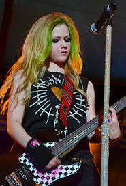 Reid gave a&r joshua sarubin the responsibility of overseeing lavigne's development and the recording of her. Lavin Avril Vikipediya