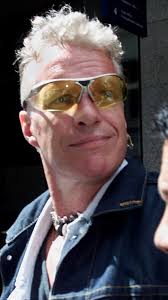 The fall and fall of Mark Lyon