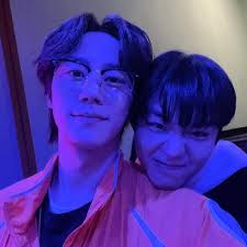 Bok Gyu Hyun understood about the assignment well…👀 He said the character  in Ja Yeon's 19+ novel do a whole lot of things in the office. And he did  it too.🤣🫣😂