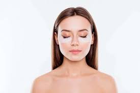 Goz Alti Torbalari Makyaj Hileleriyle Nasil Saklanir Eger Uykunuzu Alamadiysaniz Veya Uzun Sure Uykusuz Remove Dark Circles Dark Circles Natural Coconut Oil