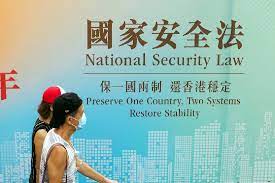 港區國安法, hkop, 國安法, 香港國安法, 港版國安法, 香港, 蘋果日報, 蘇惠德, 張劍虹, 羅偉光, 新聞自由, 言論自由 壹傳媒及《蘋果日報》高層被控違反國安法，指定法官蘇惠德將案件押至8月13日再訊，同時拒絕張劍虹及羅偉光保釋申請。 æ¸¯ç‰ˆåœ‹å®‰æ³•å¯¦æ–½æ»¿ä¸€å'¨å¹´117äººè¢«æ• å…©å²¸è¦èž å…©å²¸ è¯åˆæ–°èžç¶²