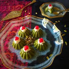 Pistachio Mafrookeh مفروكة الفستق الحلبي بالقشطة Lebanese Desserts Recipes Lebanese Desserts Food
