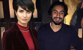 25 ocak 2020 cumartesi 14:17. Tugba Buyukustun Ile Umut Evirgen Yollari Ayirdi 3 Yillik Ask Bitti