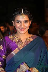 Beauty Galore HD : Heba Patel Hot In Saree New Look Hair Style At Gemini  Awards