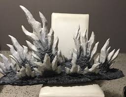 King of the monsters, with his dorsal plates changing in shape. Dorsal Plates Becoming Godzilla