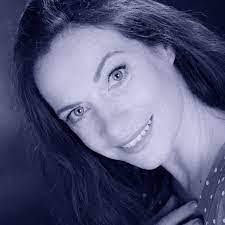 Constance Schell's Instagram, Twitter & Facebook