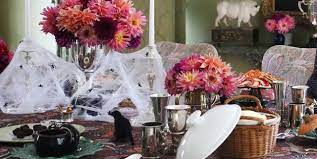 Halloween dinner party ideas dining room decor. 20 Elegant Halloween Dinner Party Ideas How To Throw An Adult Halloween Dinner