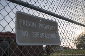 Kansas Prison Workers Want More Covid 19 Protection After 2 Guards And 3 Inmates Die Kmuw