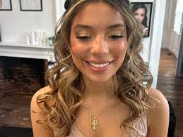 Amanda Denaro's Instagram, Twitter & Facebook