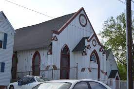 Anglicans everywhere worship using modern versions of the book of common prayer, whose roots go back to the first edition in 1549. St Peter S Episcopal Church Norfolk Virginia Wikipedia