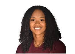 Kiara Russell's Instagram, Twitter & Facebook