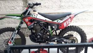 Maka perlu adanya perubahan, untuk menampilkan kendaraan terlihat fresh yang tentunya sesuai dengan kemampuan dana yang kamu miliki ya. Modif Simpel Honda Megapro New Jadi Motor Naked Yang Kerenn Gans Setia1heri Com