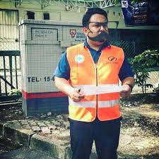 Staf yang bertugas adalah erwan bin abdul thalib (fasilitator), puan rosida (penyelia), puan kasimi (pembantu penyelia) dan puan zaharah. Perodua Service Centre Desa Tun Razak Taman Mulia 0 Tips