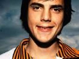 Everton legend Graeme Sharp wishes Sons all the best for their quarter  final match against Aberdeen