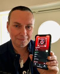 Anders Wikström from Treat checking out "The Endgame"