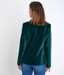 Une veste en jeans denim va de pair avec les robes, les jupes, les jeans et les chemises, et comment ! Veste En Velours Emeraude Silvana Femme Maison 123