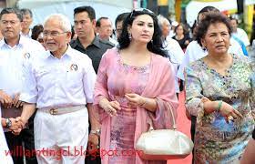 Feb 1 2021, 11:15 am. Pelik Wow Bini Taib Mahmud Pakai Seksi Sambut Maulud Nabi Page 11 Carigold Forum