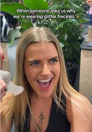 The best surprise while waiting for @Sabrina Carpenter #sabrinacarpent...