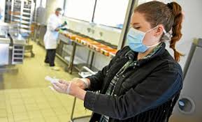 Une Journee Avec Melissa Muset Livreuse De Repas Bretagne Le Telegramme