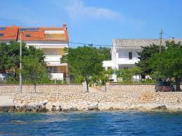 L'isola di pag offre diverse sistemazioni in alberghi di tutte le categorie, appartamenti in ville private, campeggi su tutta l'isola e camere nelle tipiche case mediterranee. Appartamenti Lid Appartamenti Lun Isola Di Pag Croazia