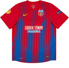 Der sc fotbal club fcsb sa (bis ende märz 2017 fotbal club steaua bucurești, deutsch steaua bukarest), kurz fcsb, im deutschen sprachraum fcsb bukarest, ist ein rumänischer fußballverein aus bukarest. Steaua Bucharest 2012 13 Heimtrikot