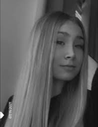 Hi all today is my daughters 17th birthday she loves vampire diaries and  the originals could someone do something with her pics plz