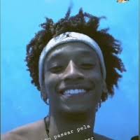 500+ perfis com “Ian Santos”