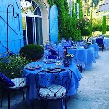 132 Mentions J Aime 3 Commentaires Maisons Et Hotels Sibuet Maisonsethotelssibuet Sur Instagram Comme Dans Une Maison De Famille A L Ombre Des Olivier