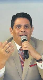 Ramona Conde's Instagram, Twitter & Facebook