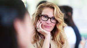 How old is julia roberts husband daniel moder? Julia Roberts Style Evolution From Pretty Woman To Now Hollywood Life