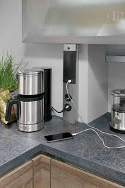 Fur Die Kuche Sollte Man Genugend Steckdosen Einplanen Damit Kaffeemaschine Wasserkocher Etc Betrieben We Steckdosen Kuche Steckdosenleiste Kuche Steckdosen