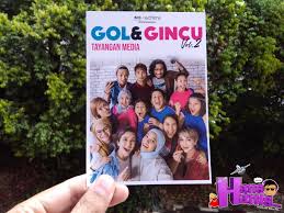 Hauled up by the university board after a public fight that goes viral on social media, the girls face disciplinary action which means. Tayangan Media Filem Gol Gincu Vol 2 Hans