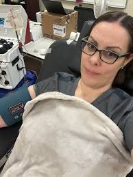 الموظفون في Charter College والموقع الجغرافي والخريجون