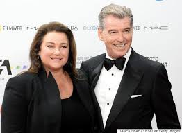 Their marriage ended with her death in december 1991. Pierce Brosnan Reveals Heartache Of Losing Wife And Daughter To Cancer Huffpost Canada Parents