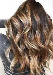 Besides, short layers help a lot in removing bulk on thick hair and allow for various parting ways. The Best Layered Haircuts For Thick Hair Fashionisers C Part 2